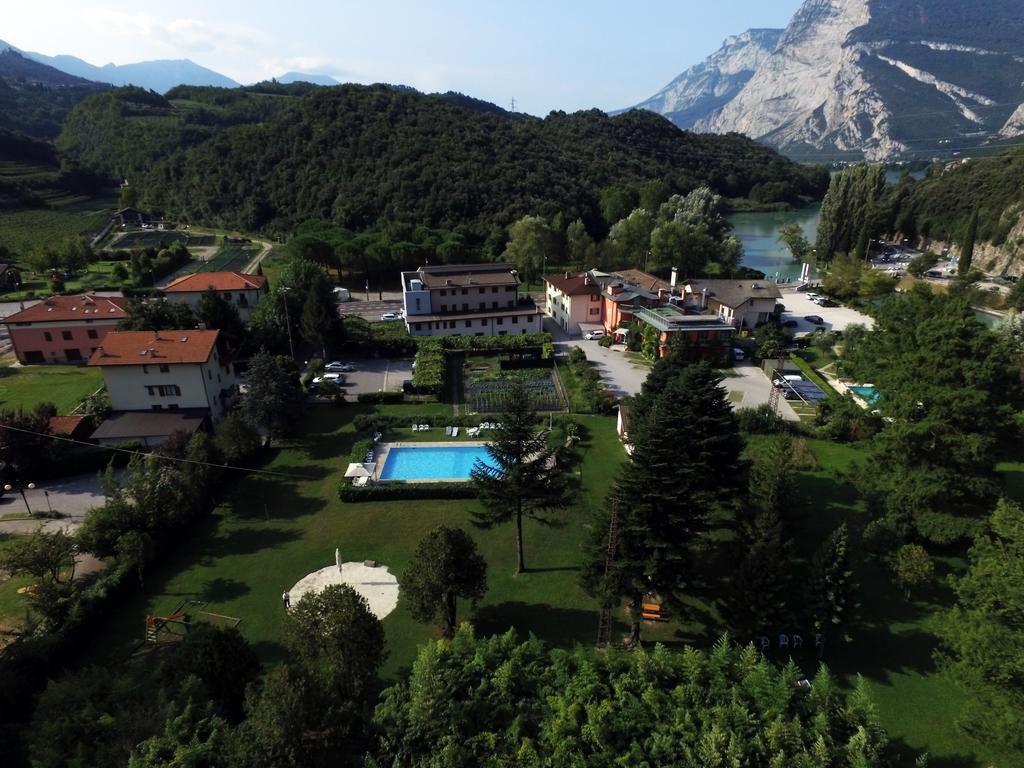 Albergo Miralaghi Padergnone Exterior foto