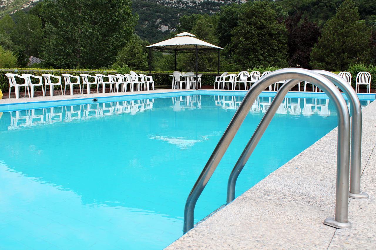 Albergo Miralaghi Padergnone Exterior foto