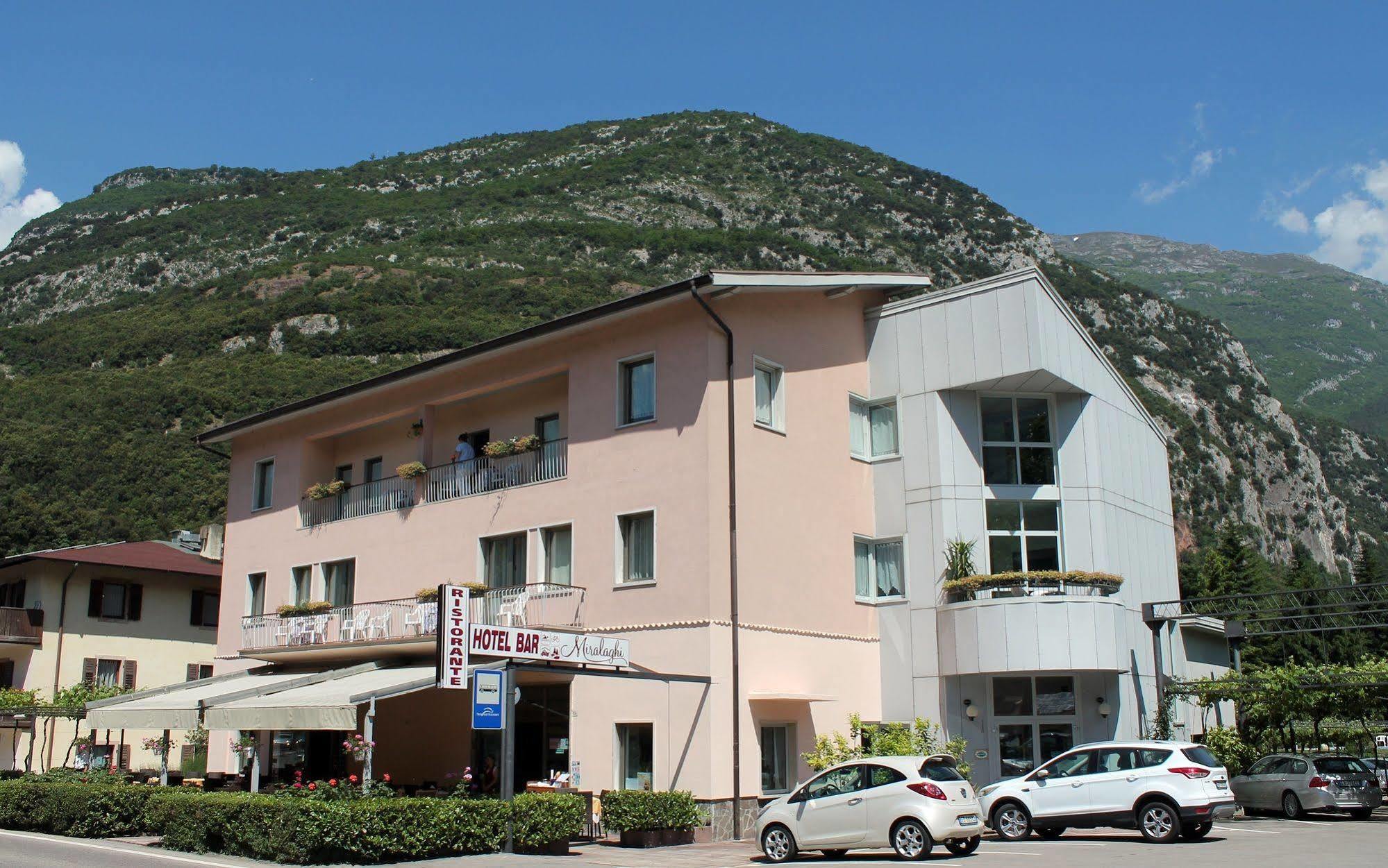 Albergo Miralaghi Padergnone Exterior foto